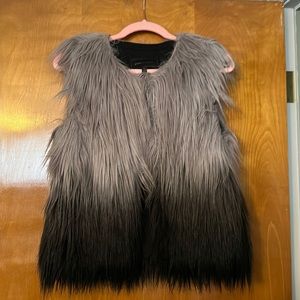 Fur vest